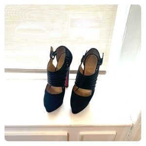 Christian Louboutin Black Pumps
